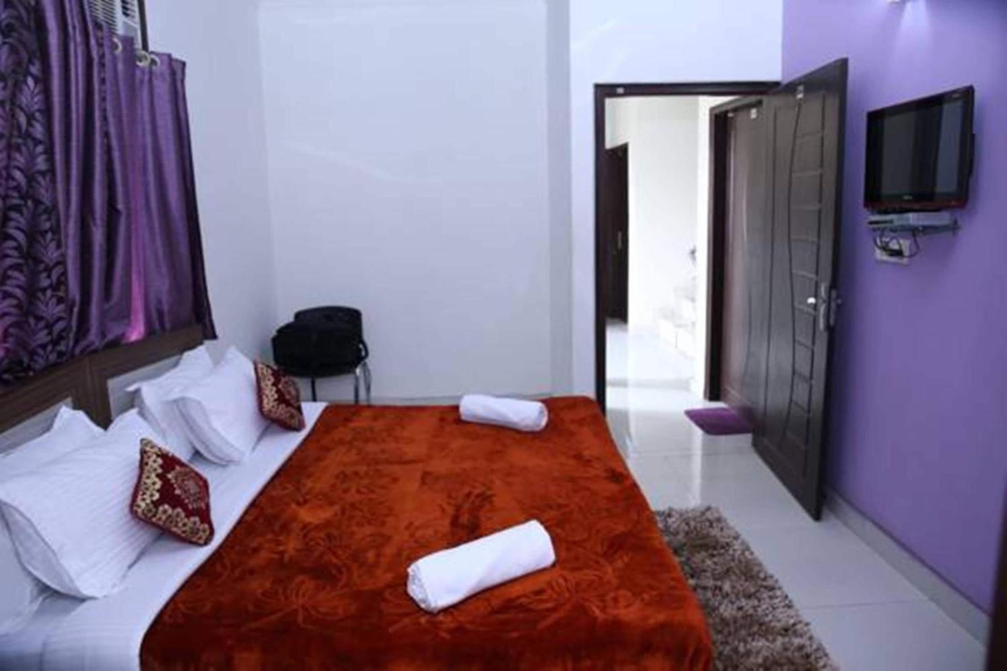 Hotel Prime New Delhi